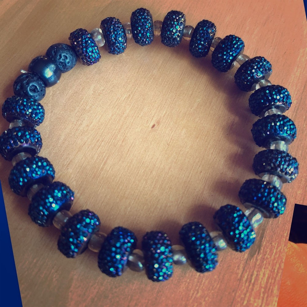 Essential oil bracelet